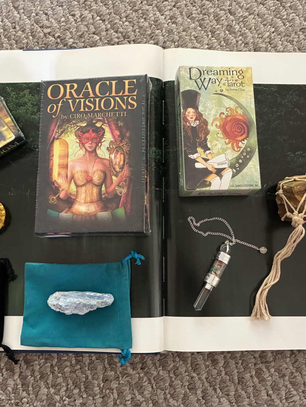 🔮 10 Piece New Tarot Cards and Crystals Gift Box! 3 boxes of Tarot included! ⚡️🎁
